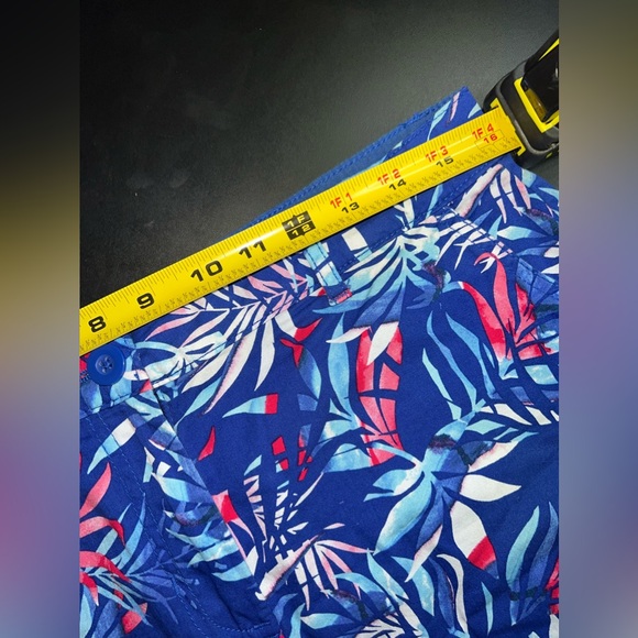 Caribbean Joe & company Women’s Tropical Classic Fit Shorts Size 10 EUC - Picture 7 of 9